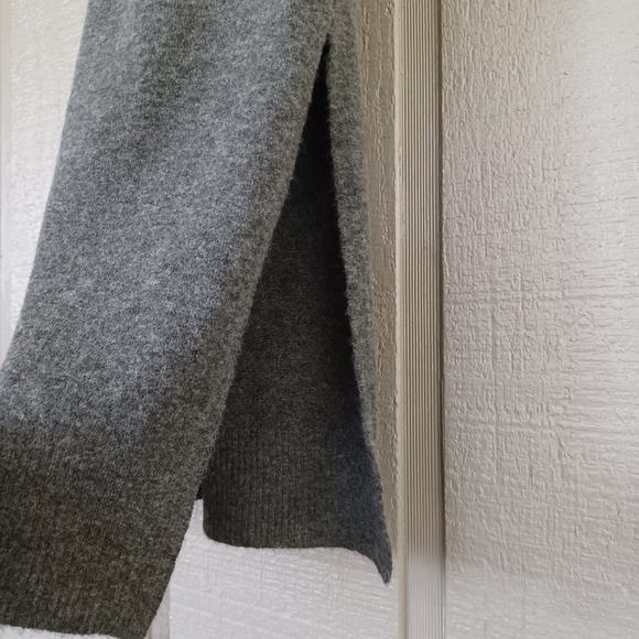 ASTR Sweater Midi Dress Size M Color Charcoal Off The Shoulder Slit Women - Picture 5 of 13